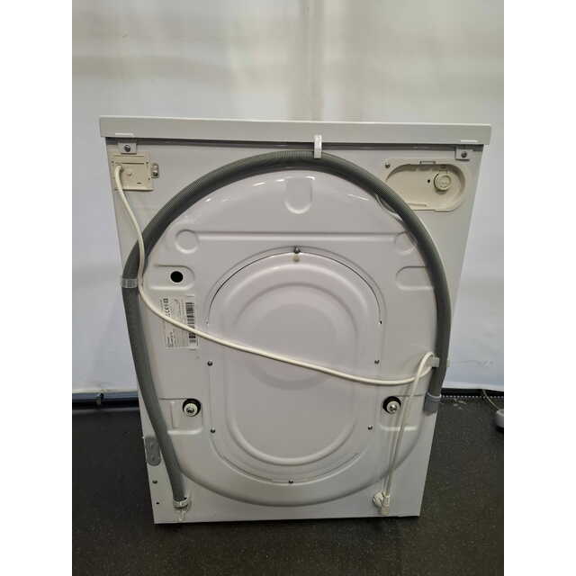 Стиральная машина Indesit EWSB 5085 BK CIS (Цвет: White / Black) Стиральная машина Indesit EWSB 5085 BK CIS (Цвет: White / Black)