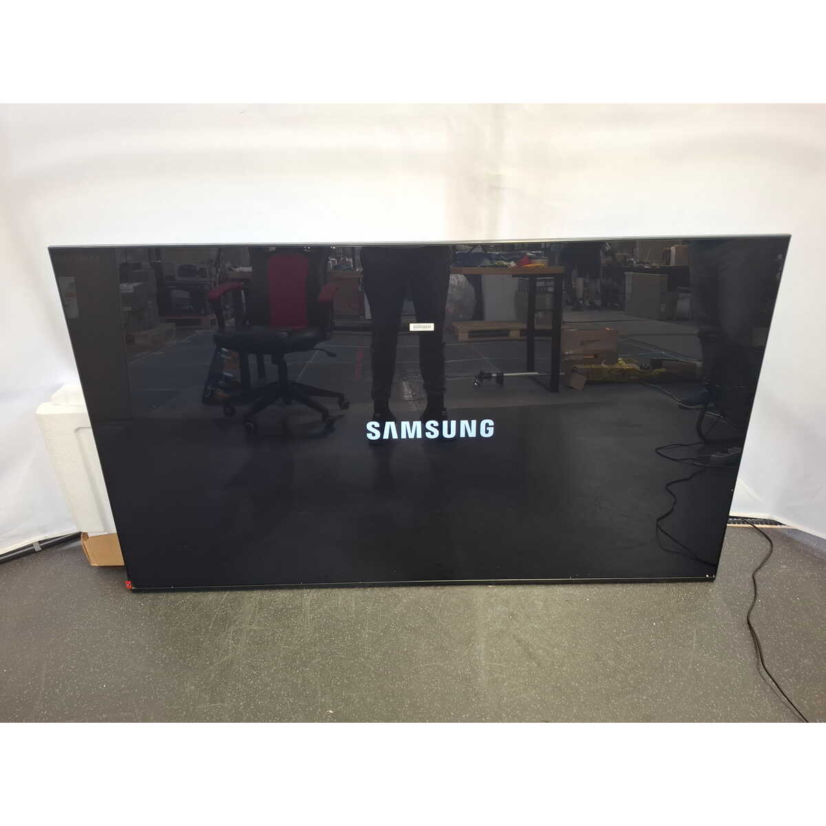 Телевизор Samsung 65" QE65Q7F5AUXRU, черный