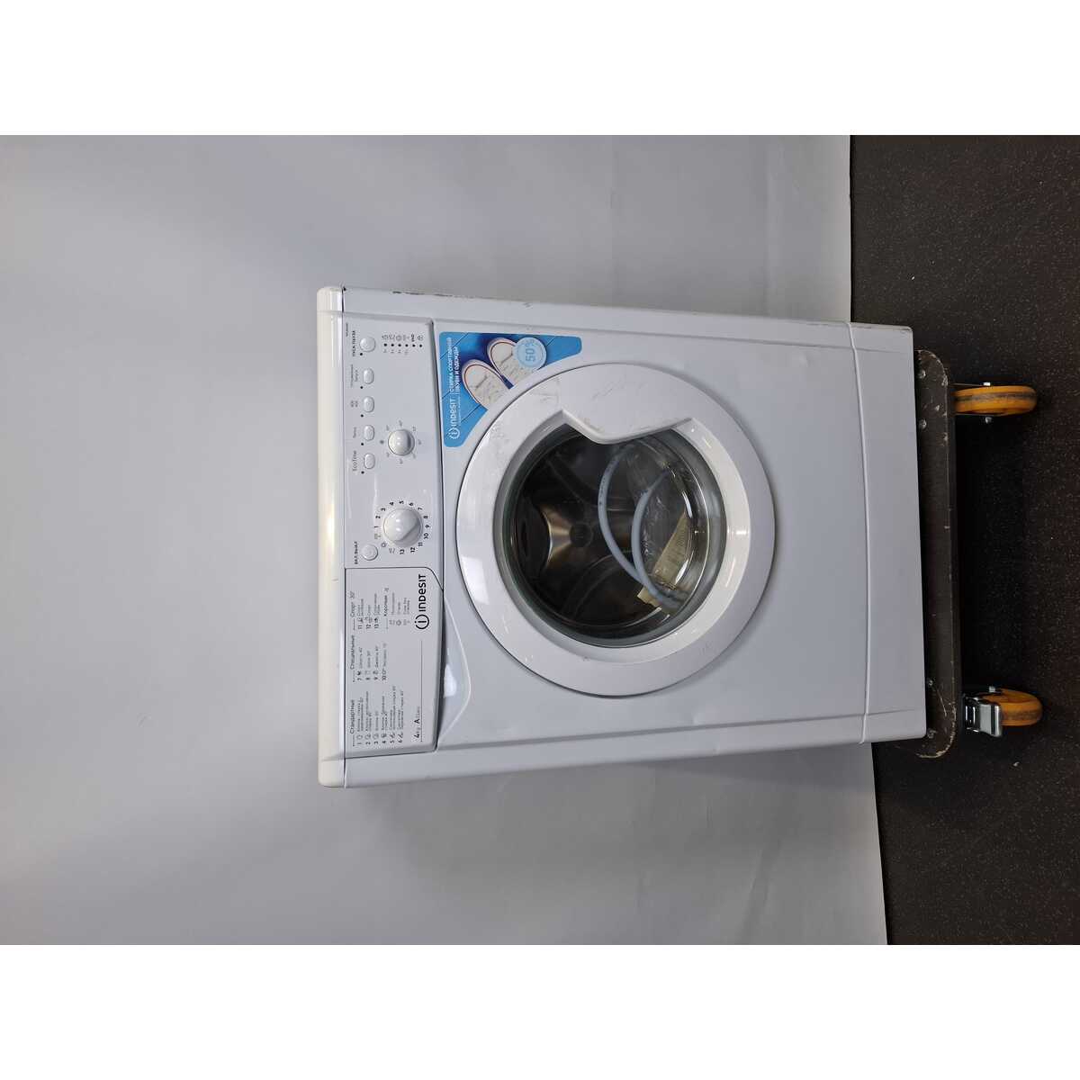 Стиральная машина Indesit IWUB 4085, белый