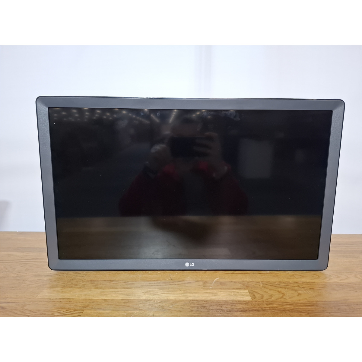 Телевизор LG 24