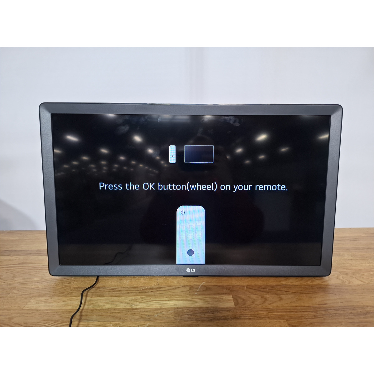 Телевизор LG 24
