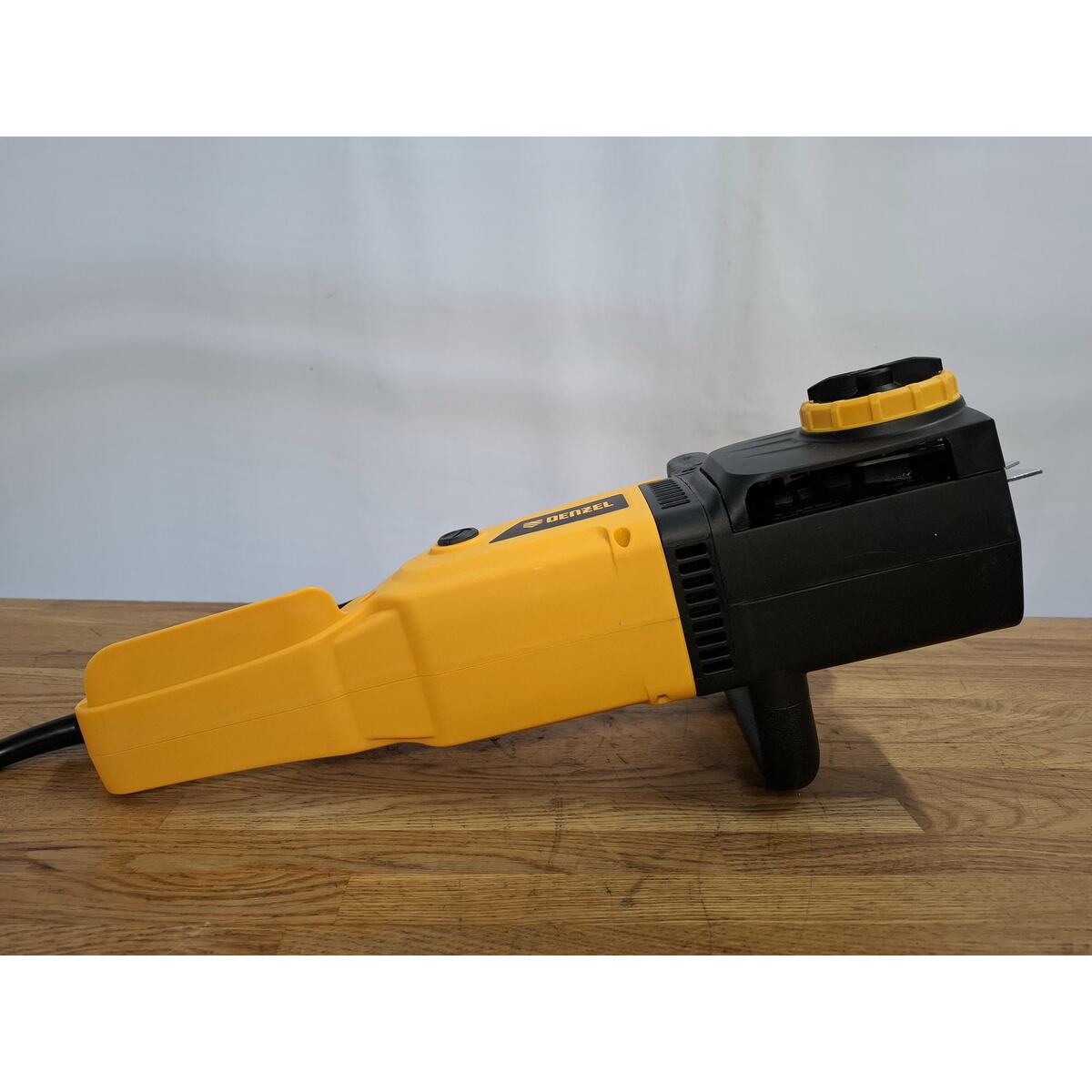 Электрическая цепная пила Denzel EDS-2200 (Цвет: Yellow)