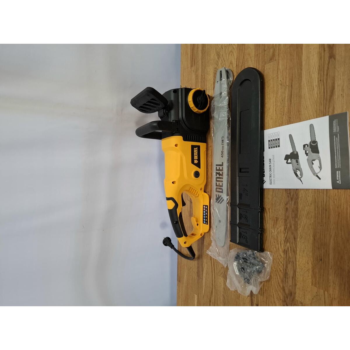 Электрическая цепная пила Denzel EDS-2200 (Цвет: Yellow)