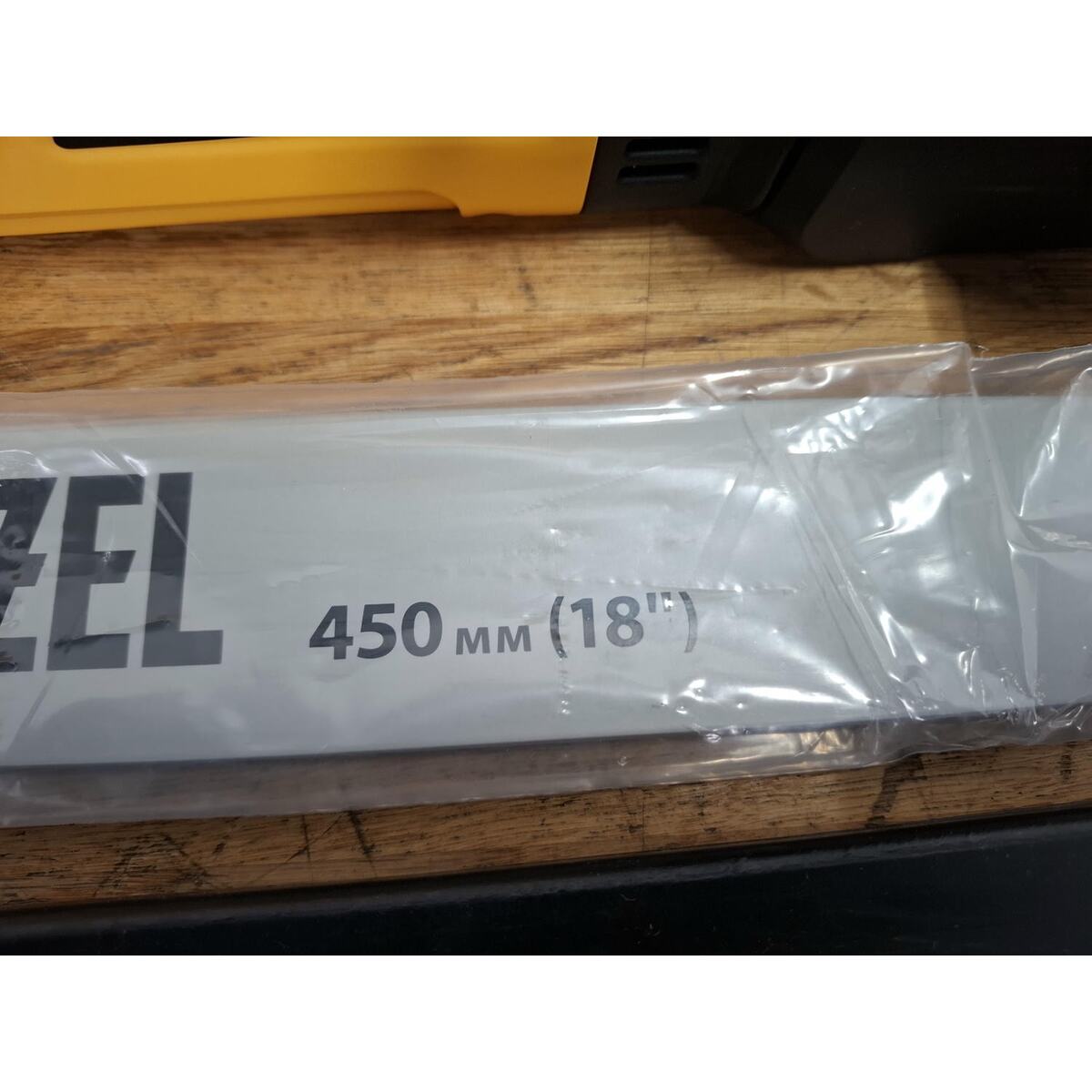 Электрическая цепная пила Denzel EDS-2200 (Цвет: Yellow)