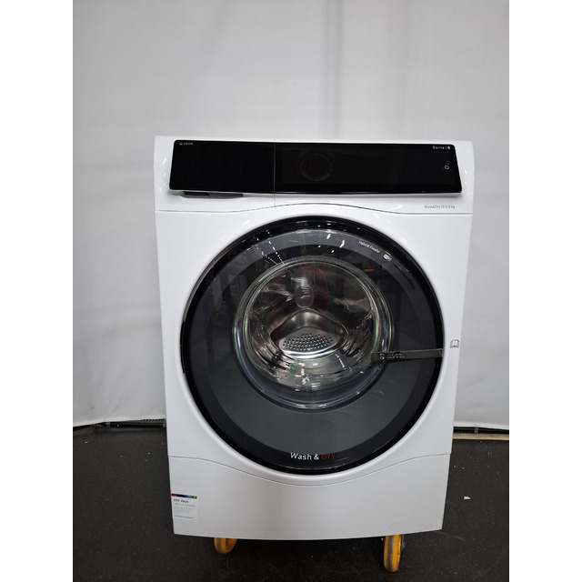 Стиральная машина Bosch Serie 8 WNC254A0SN, белый Стиральная машина Bosch Serie 8 WNC254A0SN, белый
