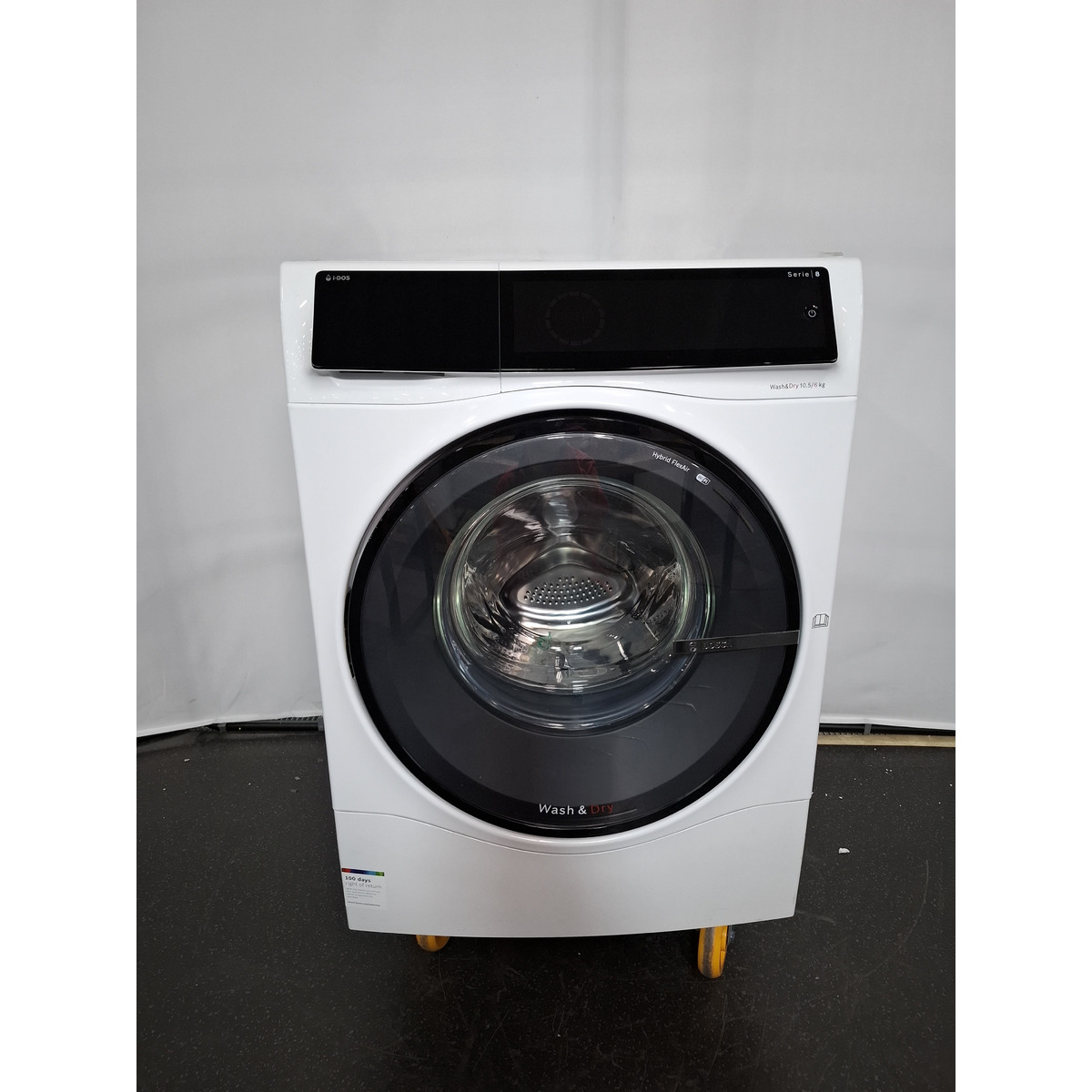 Стиральная машина Bosch Serie 8 WNC254A0SN, белый