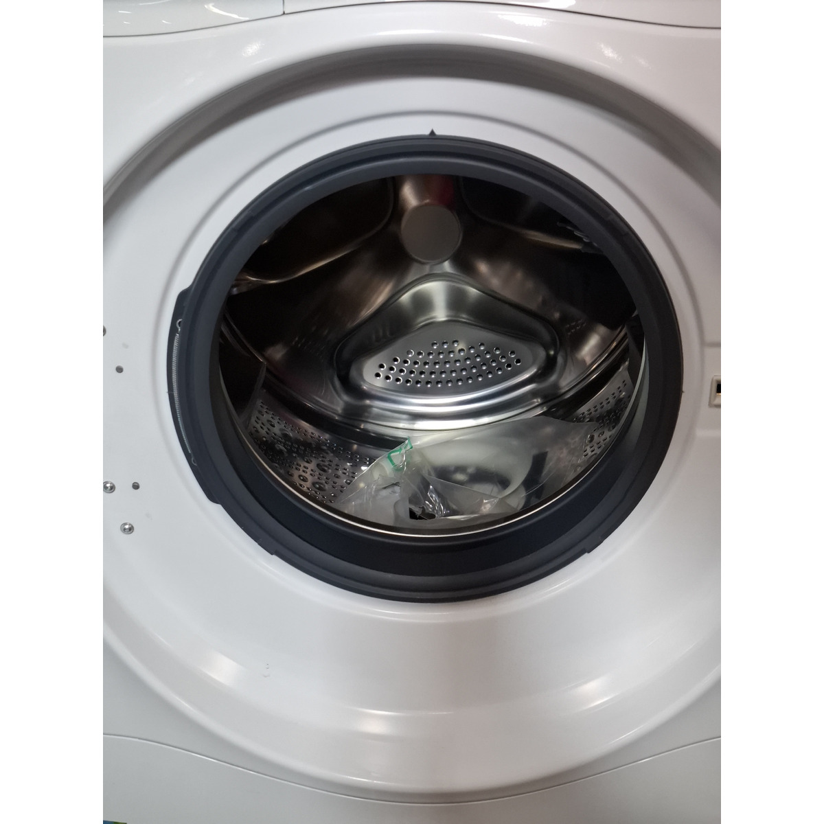 Стиральная машина Bosch Serie 8 WNC254A0SN, белый