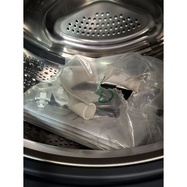 Стиральная машина Bosch Serie 8 WNC254A0SN, белый Стиральная машина Bosch Serie 8 WNC254A0SN, белый
