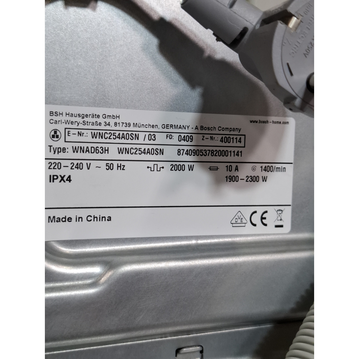 Стиральная машина Bosch Serie 8 WNC254A0SN, белый