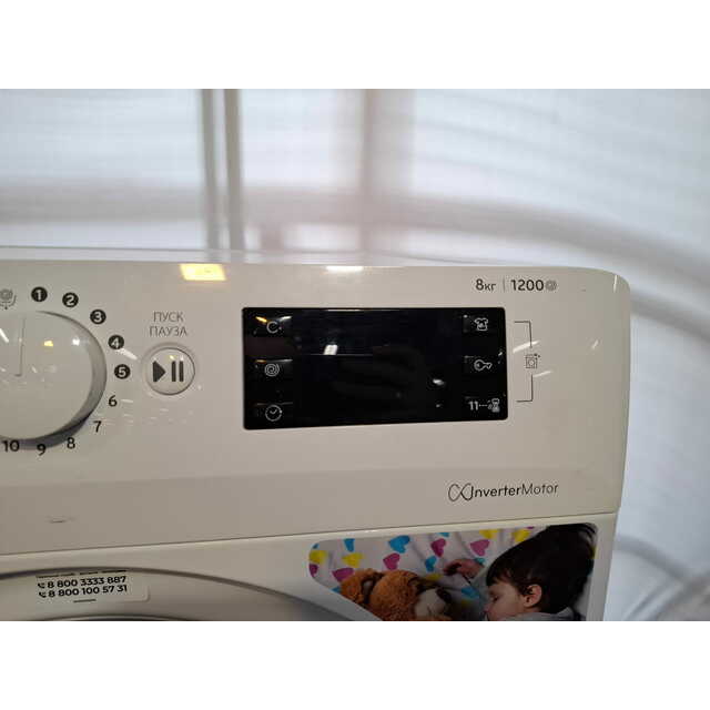 Стиральная машина Indesit BWE 81282 L, белый Стиральная машина Indesit BWE 81282 L, белый