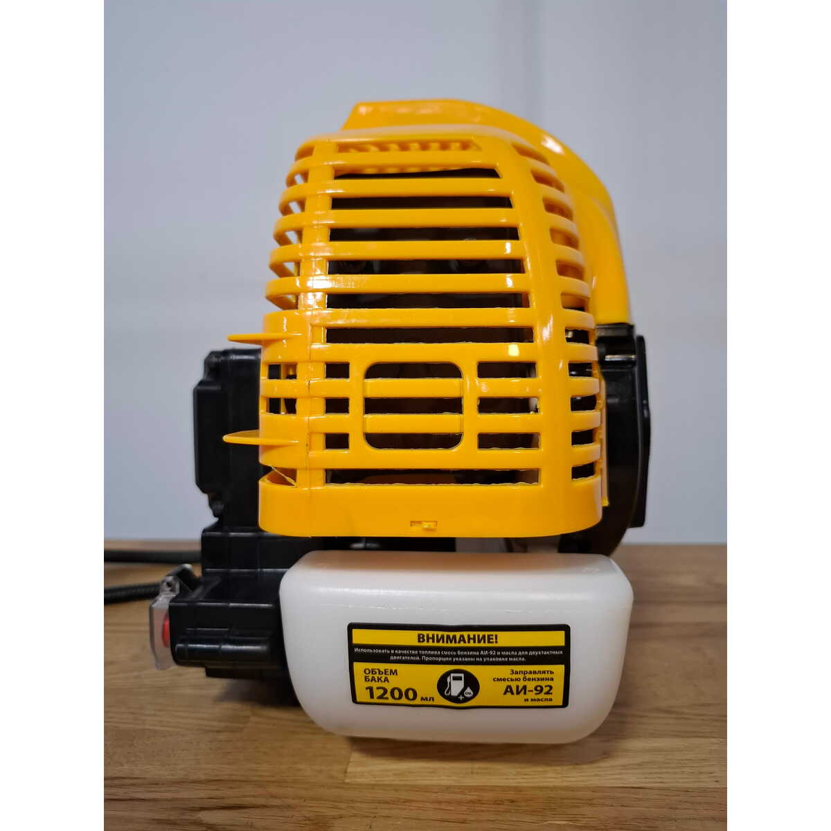 Триммер бензиновый Denzel DT-43E (Цвет: Yellow / Black)