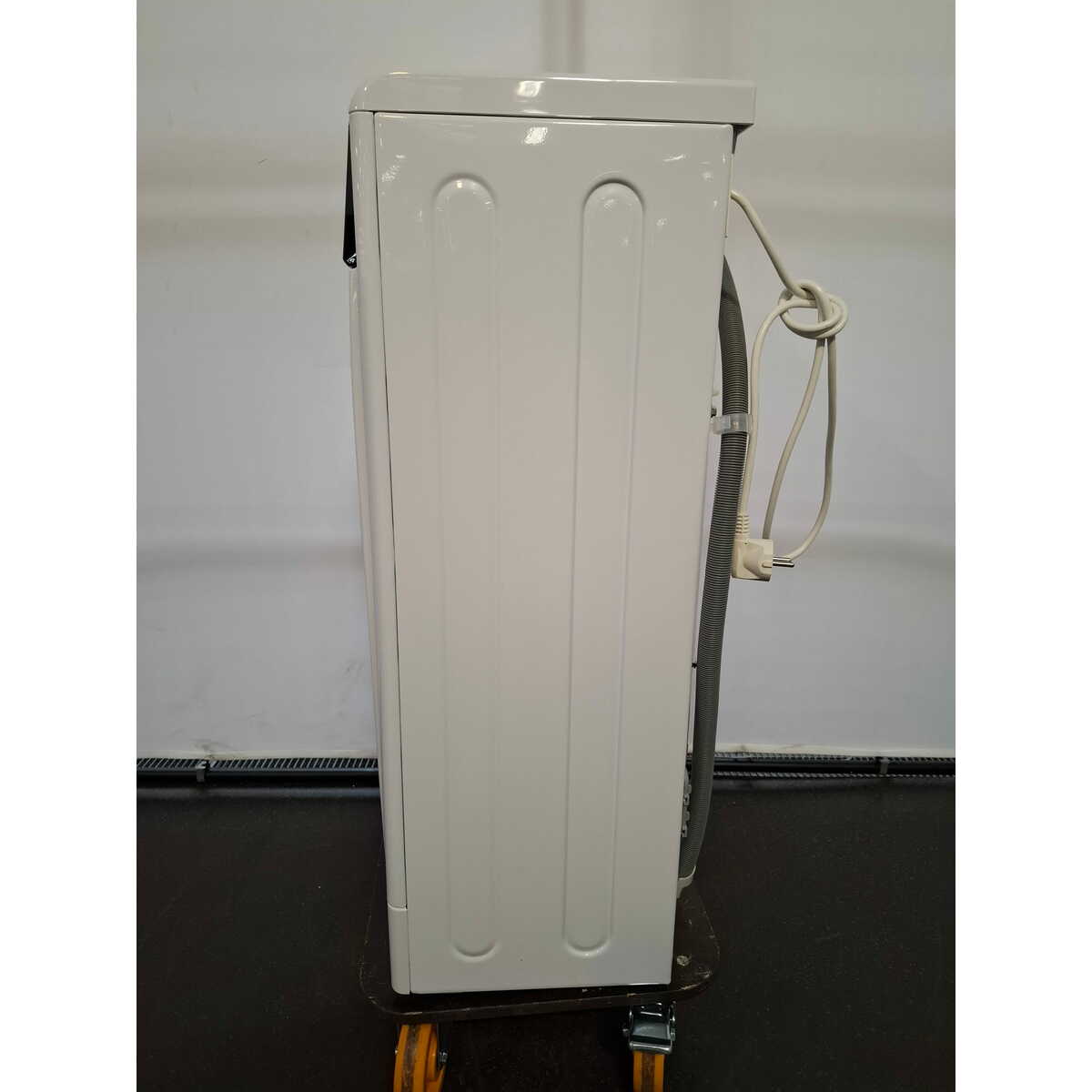 Стиральная машина Indesit EWUD 4105 BK CIS, белый
