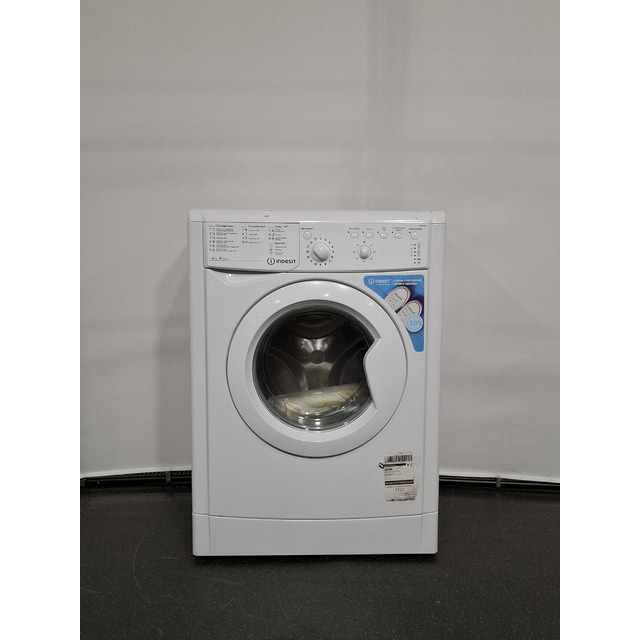 Стиральная машина Indesit IWUB 4085, белый