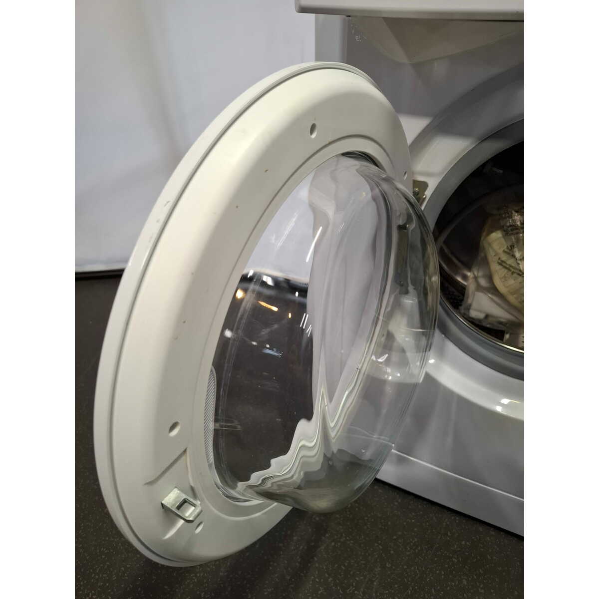 Стиральная машина Indesit IWSC 6105, белый
