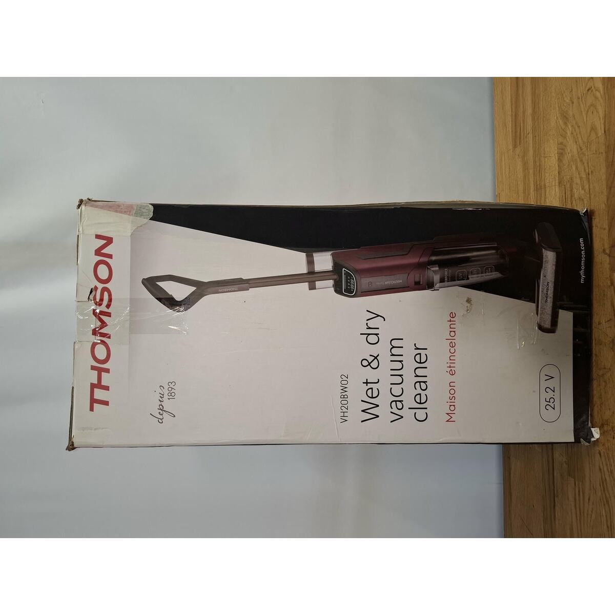 Пылесос беспроводной Thomson VH20BW02 (Цвет: Purple)