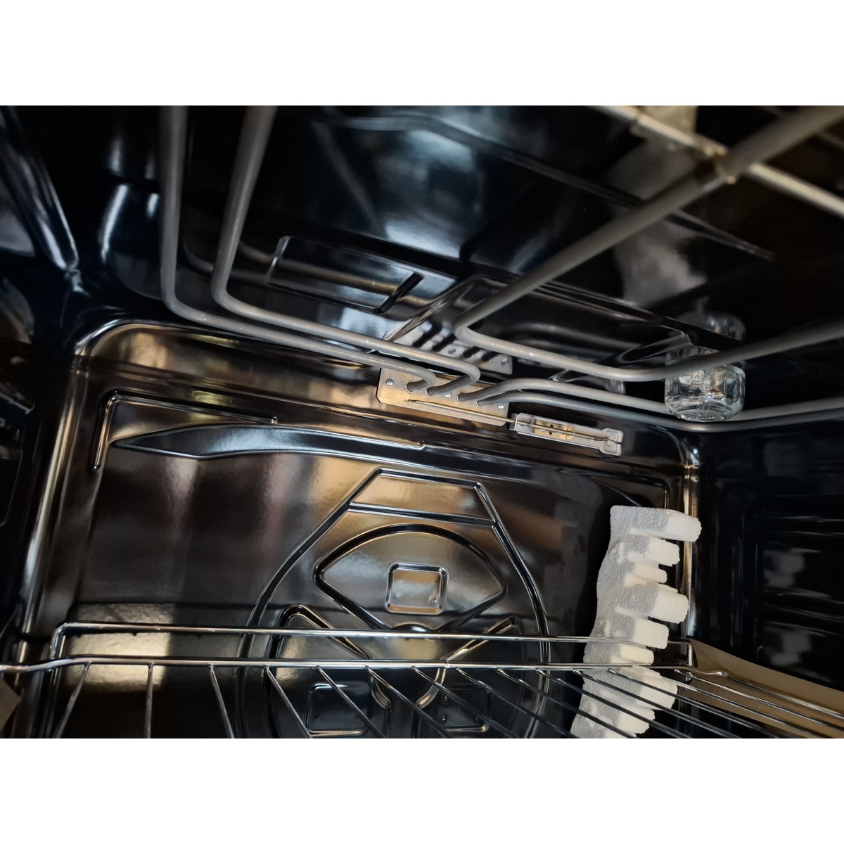 Духовой шкаф Indesit IFE 2420 BL, черный