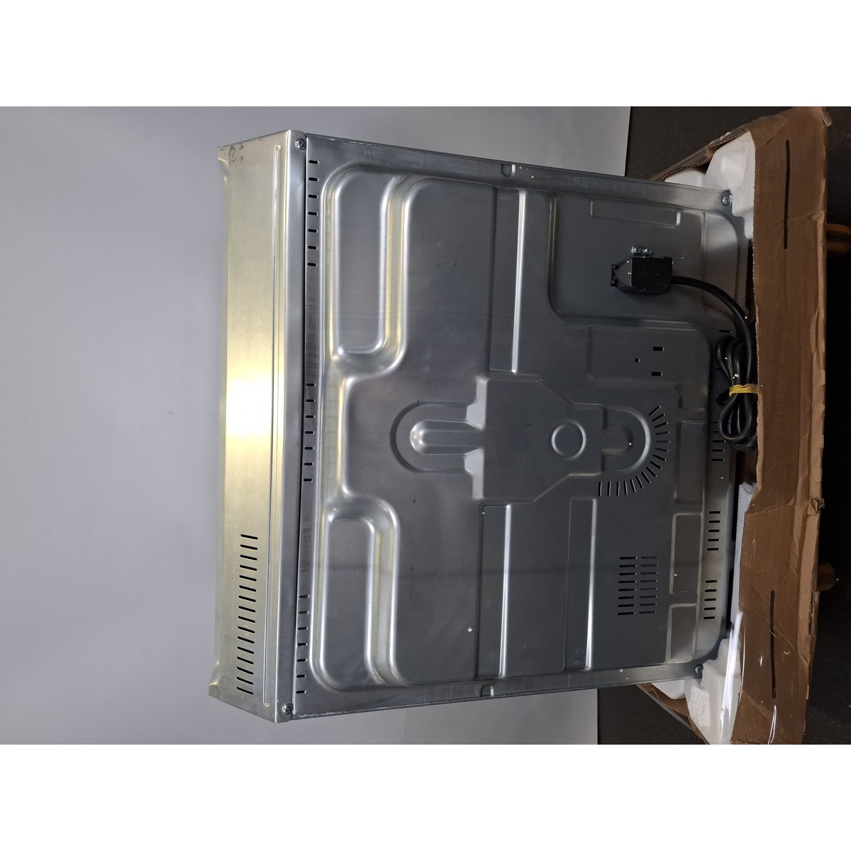 Духовой шкаф Indesit IFE 2420 BL, черный