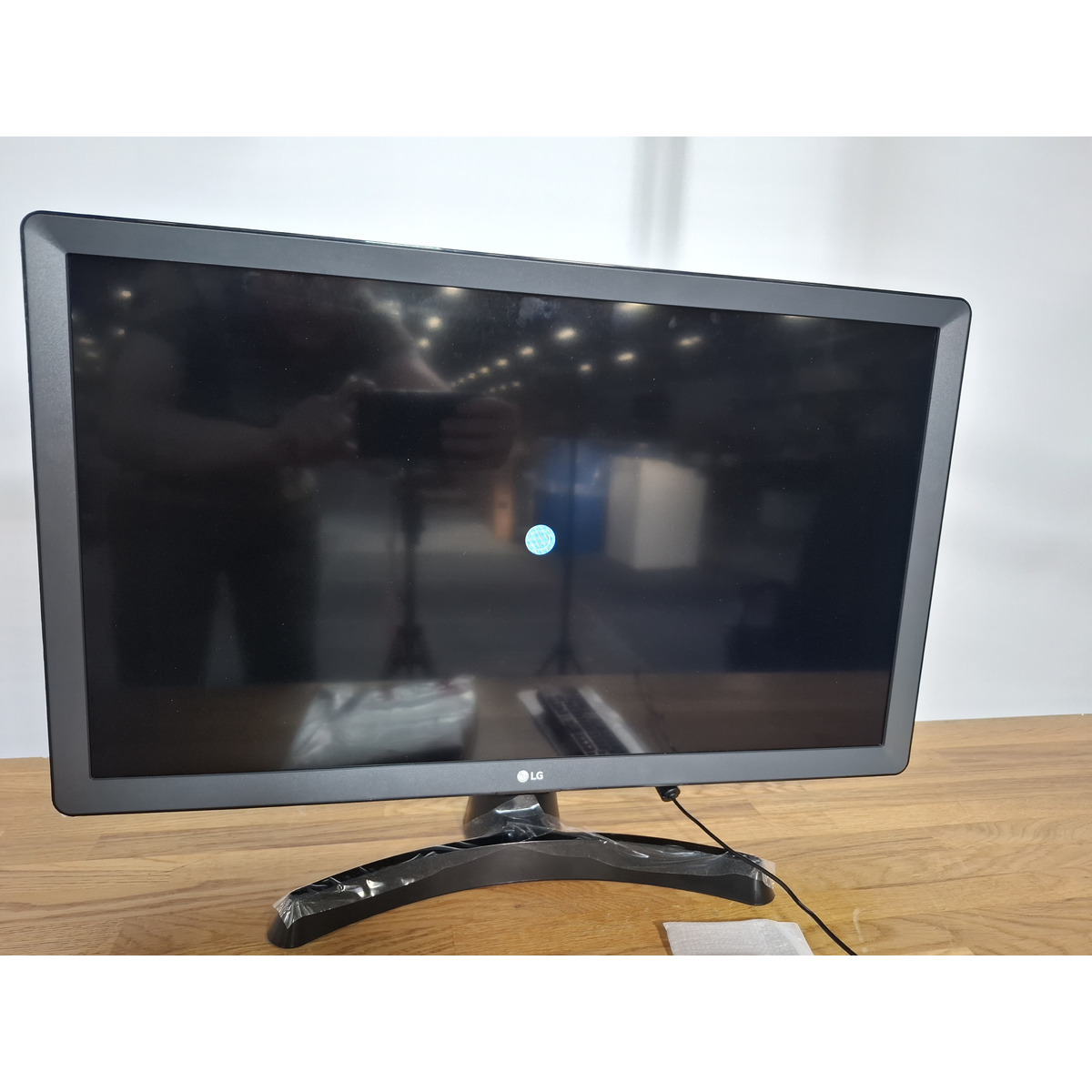 Телевизор LG 24
