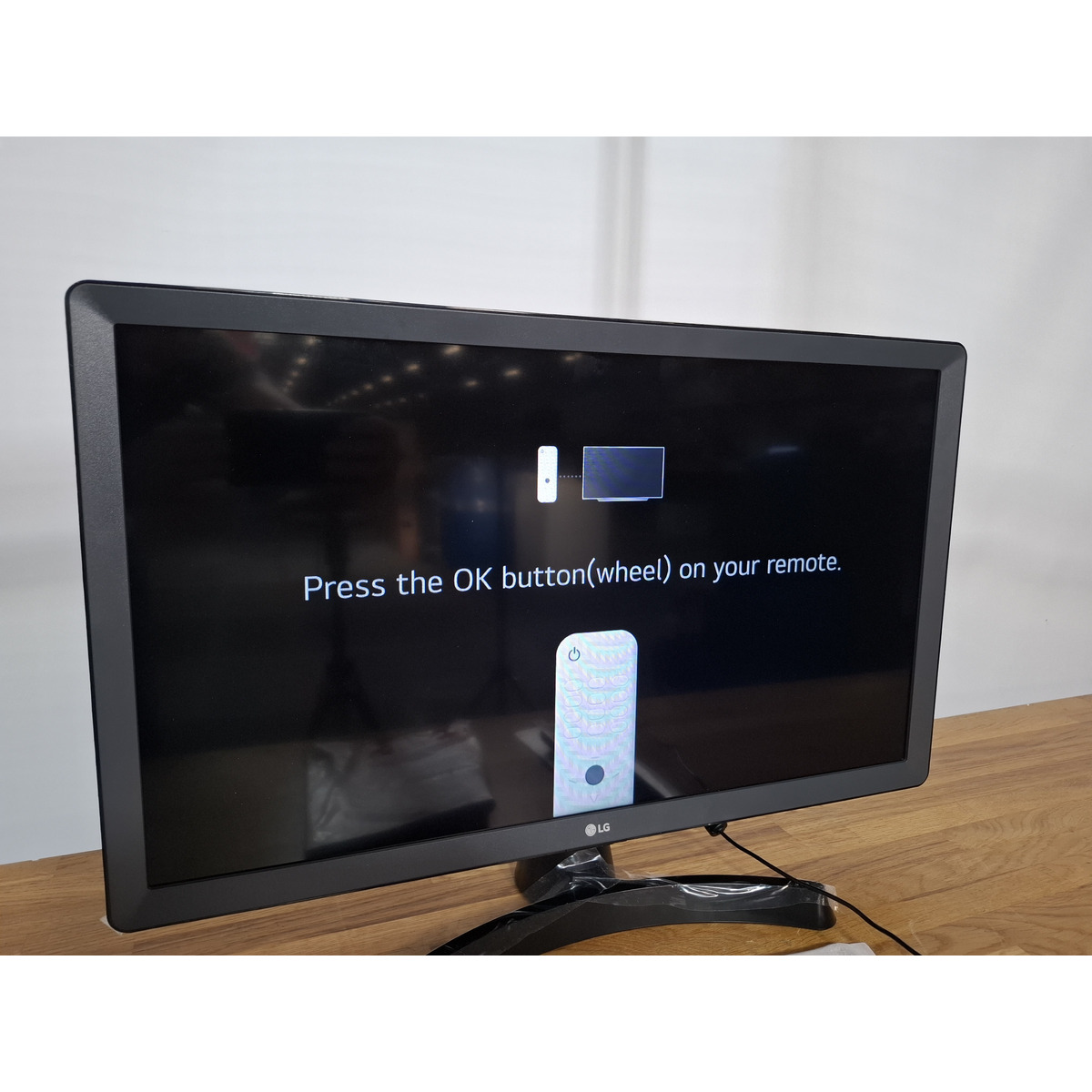 Телевизор LG 24