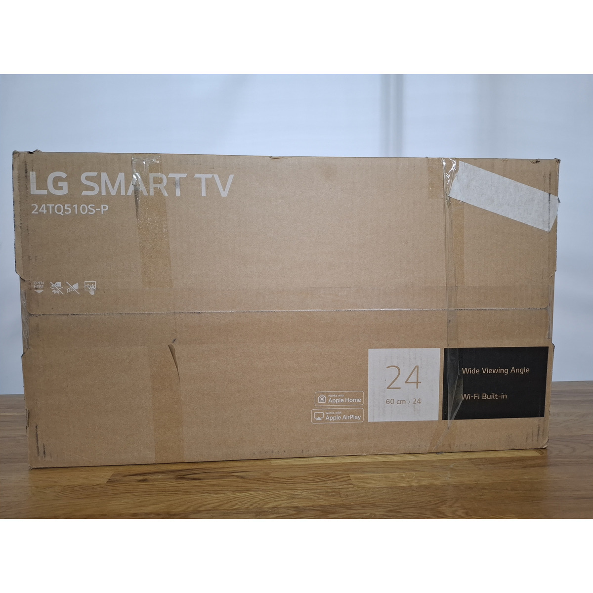 Телевизор LG 24