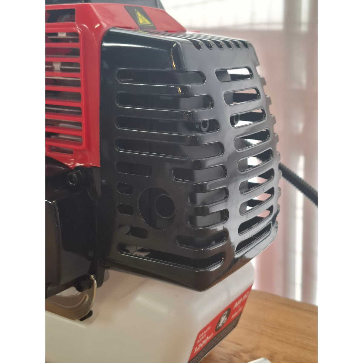 Триммер бензиновый MTX MT-52 (2-коробки) (Цвет: Red / Black)