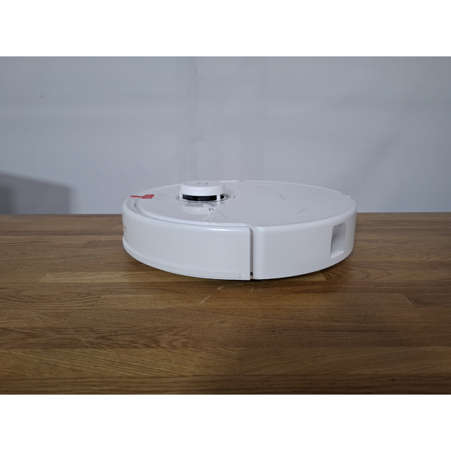 Робот-пылесос Roborock Qrevo MaxV With Refaill and Drainage System, белый Робот-пылесос Roborock Qrevo MaxV With Refaill and Drainage System, белый