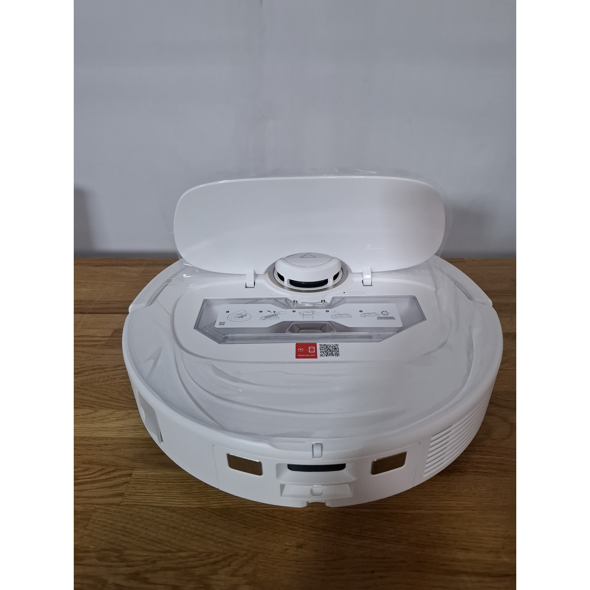 Робот-пылесос Roborock Qrevo MaxV With Refaill and Drainage System, белый