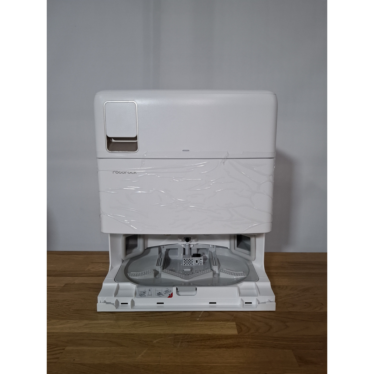 Робот-пылесос Roborock Qrevo MaxV With Refaill and Drainage System, белый