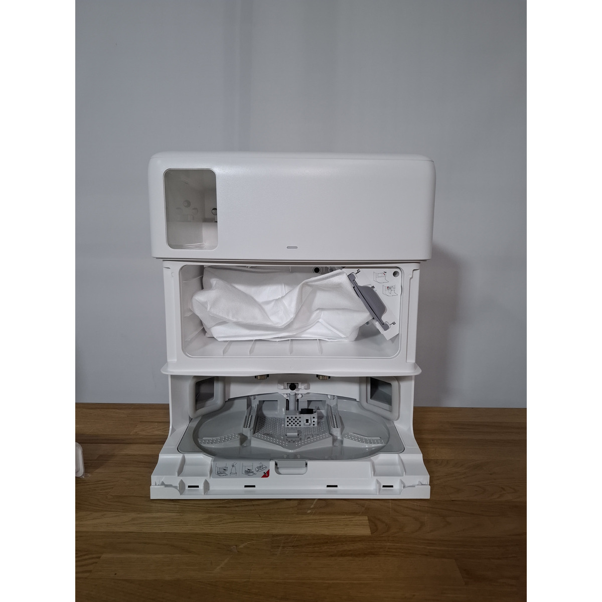 Робот-пылесос Roborock Qrevo MaxV With Refaill and Drainage System, белый