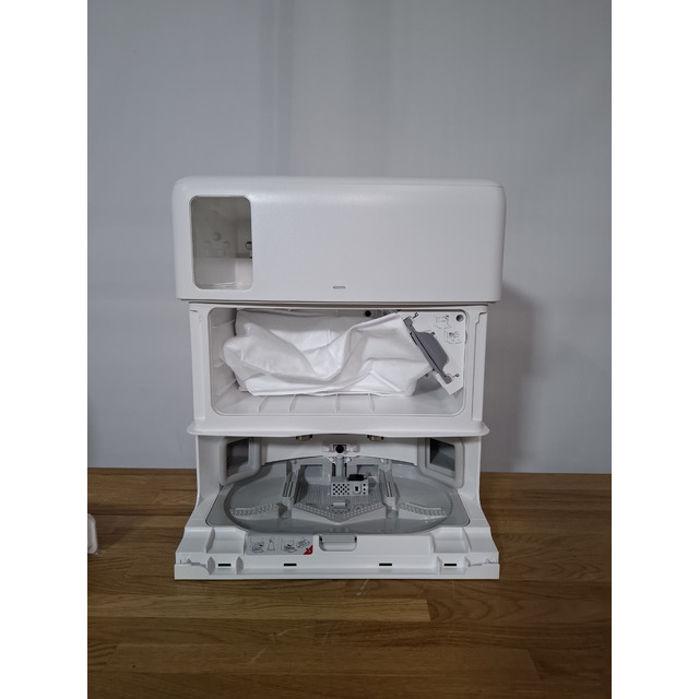 Робот-пылесос Roborock Qrevo MaxV With Refaill and Drainage System, белый Робот-пылесос Roborock Qrevo MaxV With Refaill and Drainage System, белый