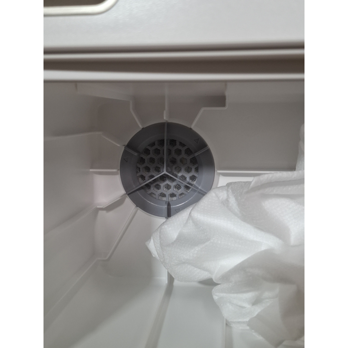 Робот-пылесос Roborock Qrevo MaxV With Refaill and Drainage System, белый