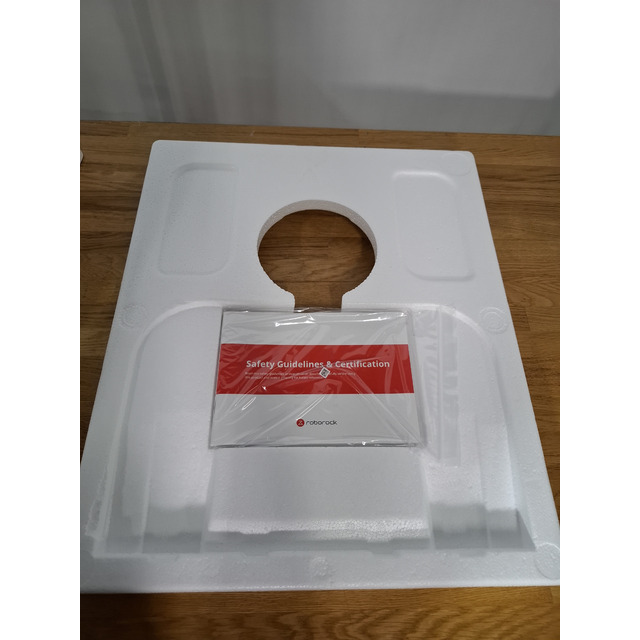 Робот-пылесос Roborock Qrevo MaxV With Refaill and Drainage System, белый Робот-пылесос Roborock Qrevo MaxV With Refaill and Drainage System, белый