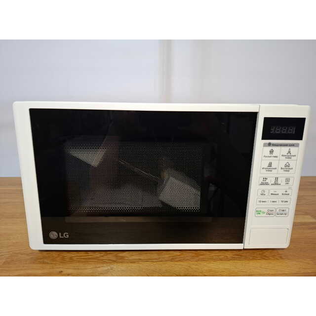 Микроволновая печь LG MS20R42D, белый