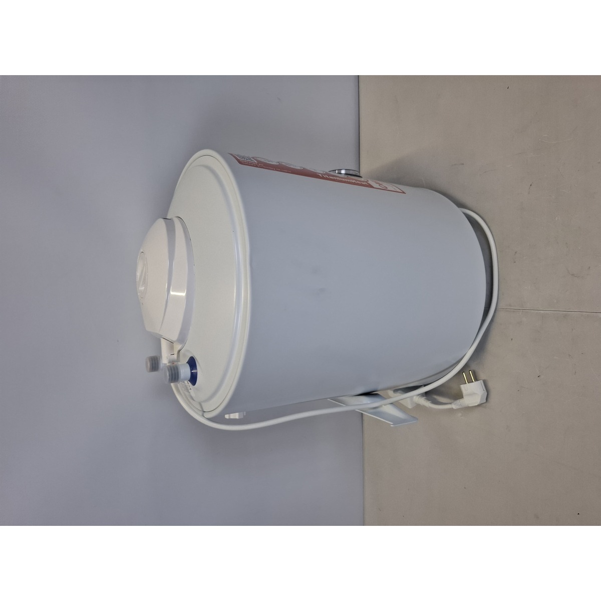 Водонагреватель Thermex TitaniumHeat 30 V Slim, белый