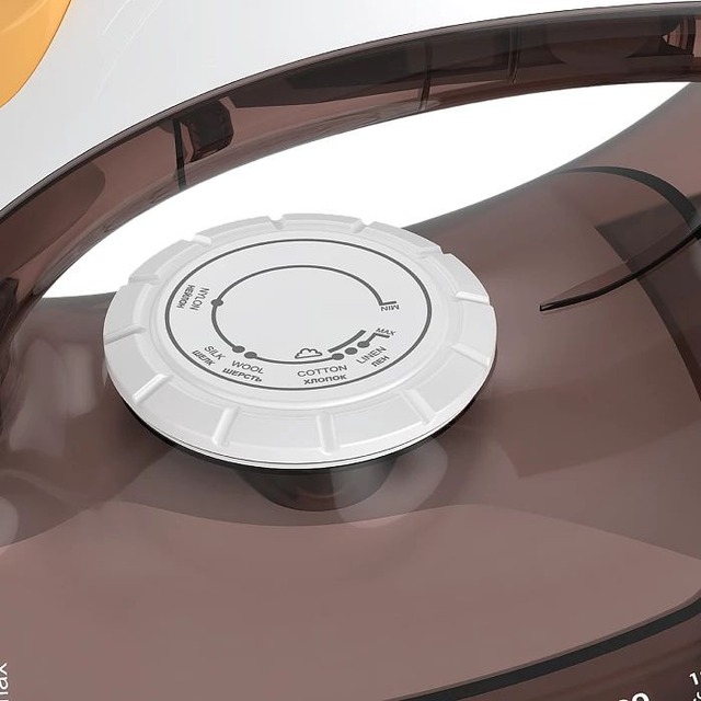 Утюг Scarlett SC-SI30K47 (Цвет: Brown)