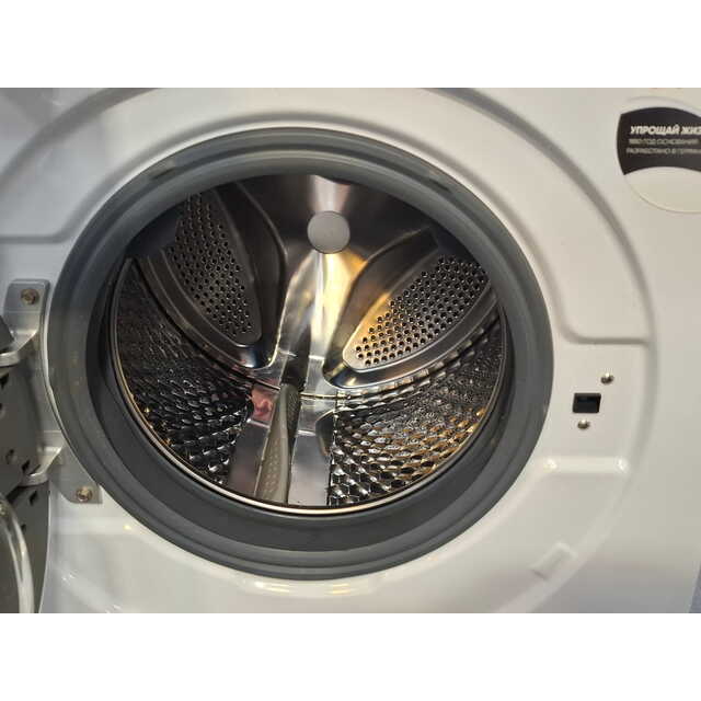 Стиральная машина Schaub Lorenz SLW FW8435 D, белый Стиральная машина Schaub Lorenz SLW FW8435 D, белый