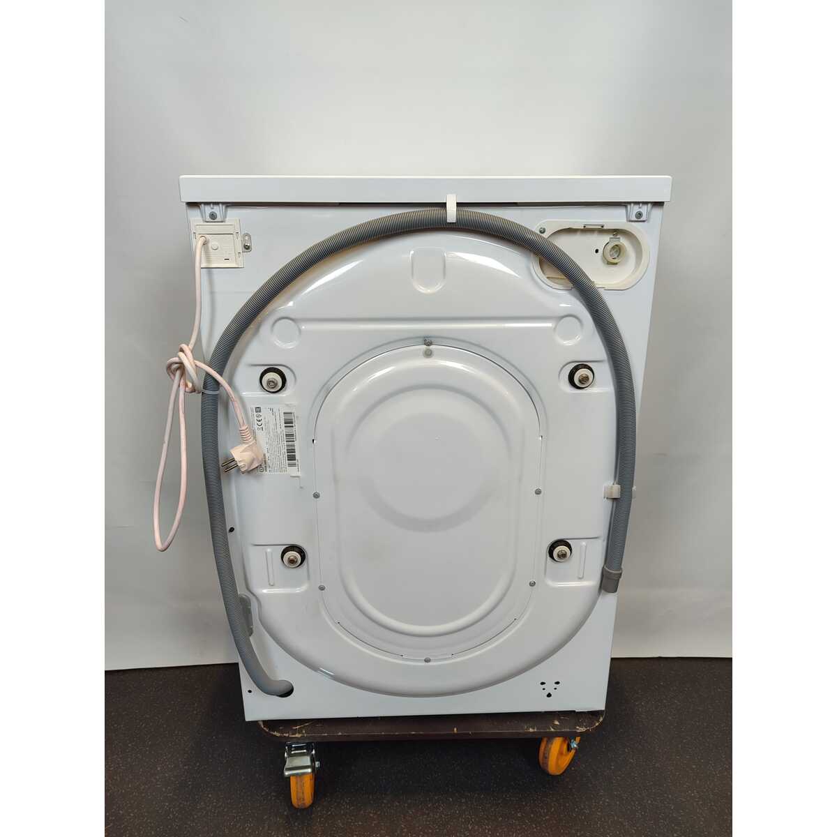 Стиральная машина Indesit IWUB 4085, белый
