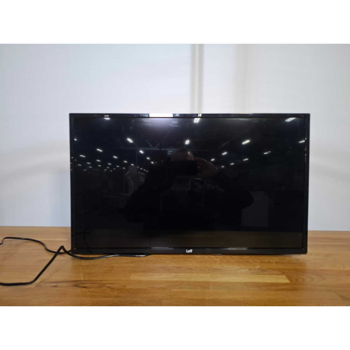 Телевизор Leff 28" 28H550T, черный