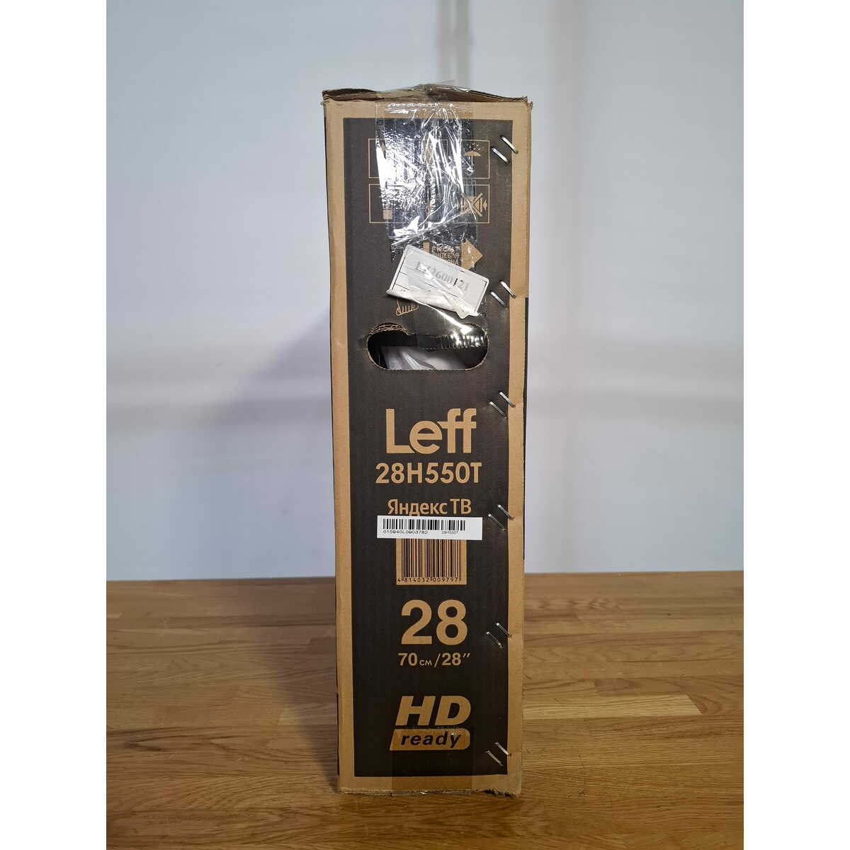 Телевизор Leff 28" 28H550T, черный