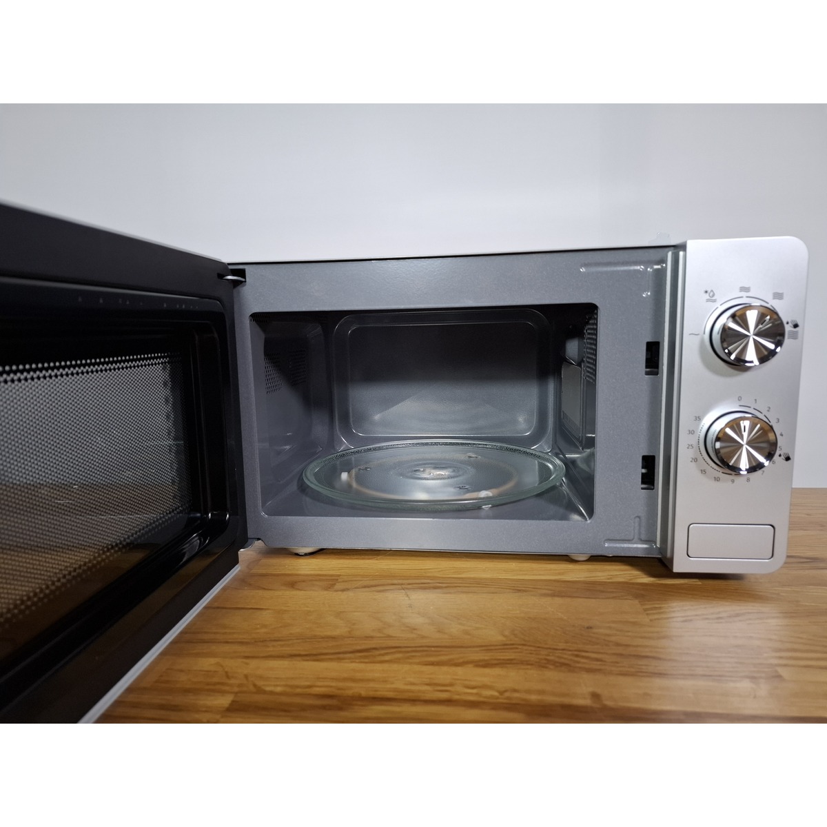 Микроволновая печь Gorenje MO20E1S (Цвет: Silver)