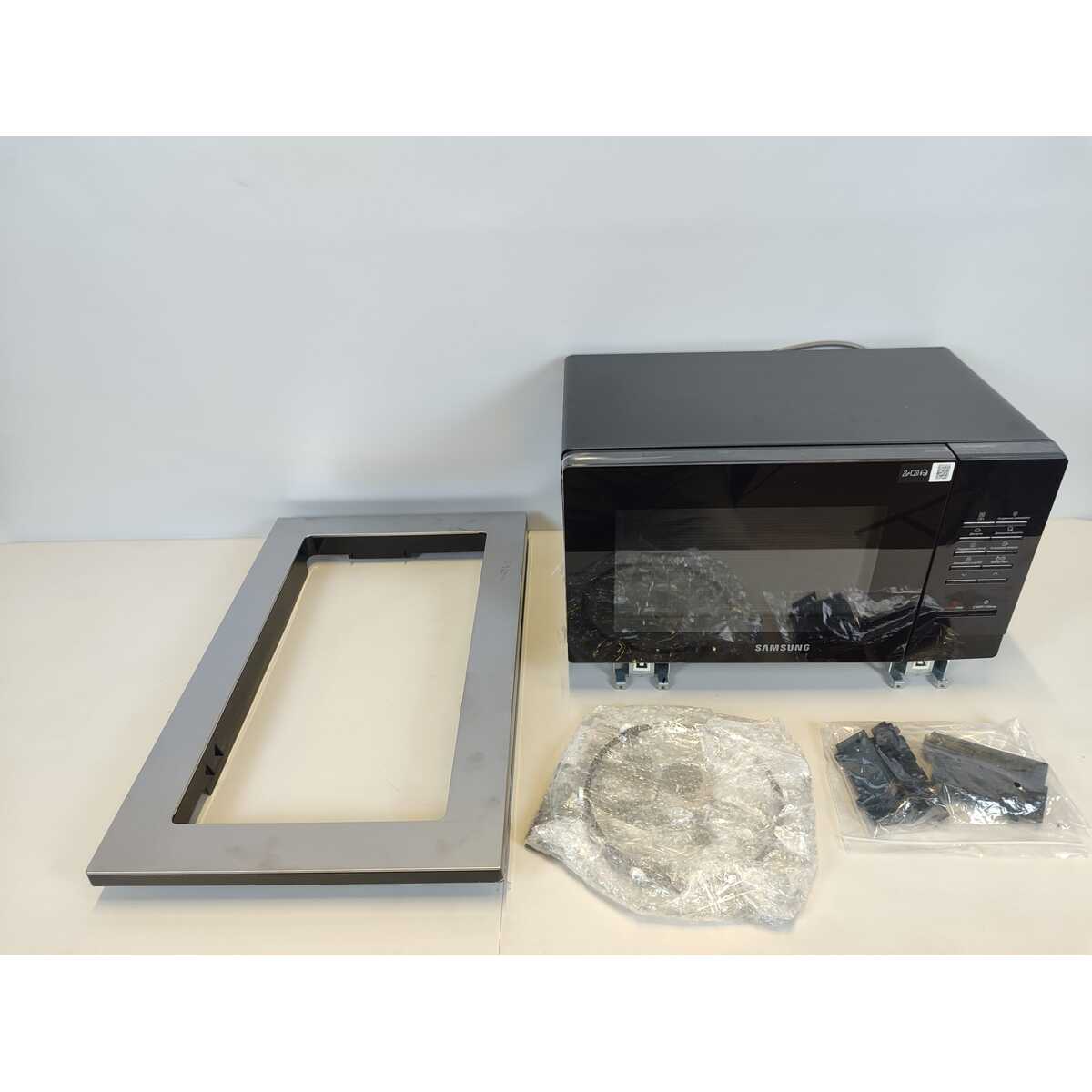 Микроволновая печь Samsung MS20A7013AT / BW, черный