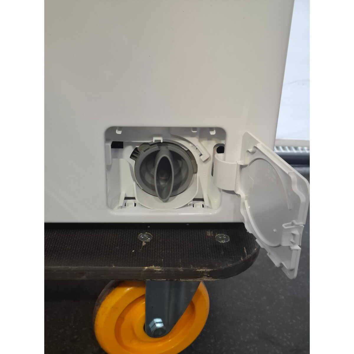 Стиральная машина Beko WRE6512ZAW, белый