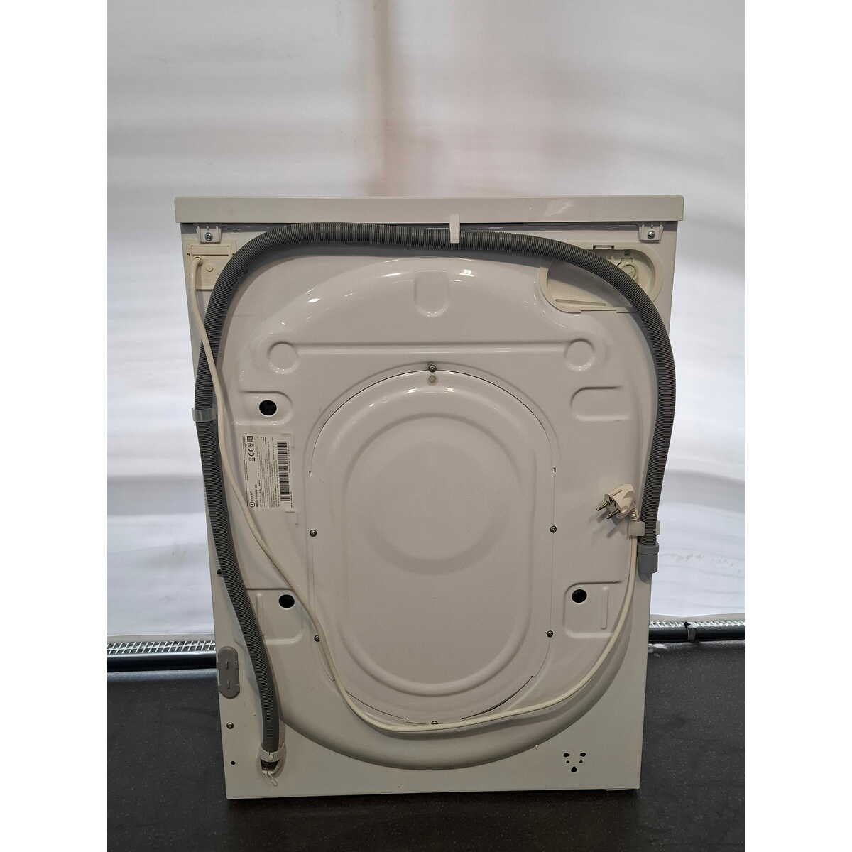 Стиральная машина Indesit EWUD 4105 BK CIS, белый