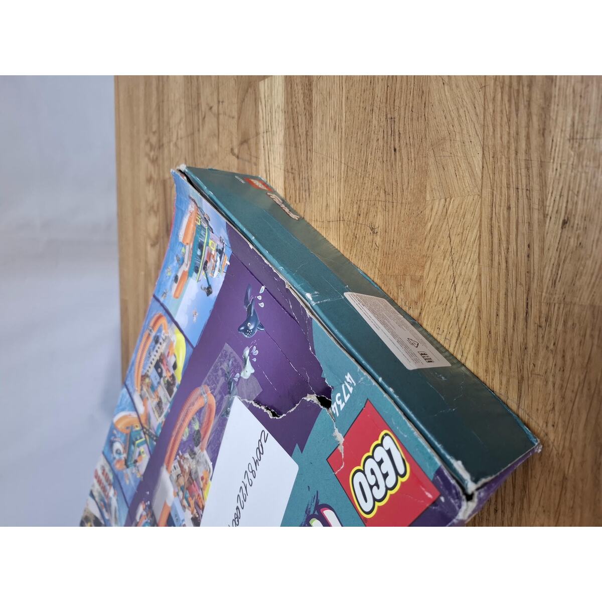Конструктор LEGO Friends Морская спасательная шлюпка 41734