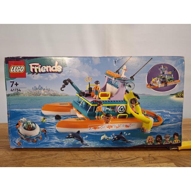 Конструктор LEGO Friends Морская спасательная шлюпка 41734