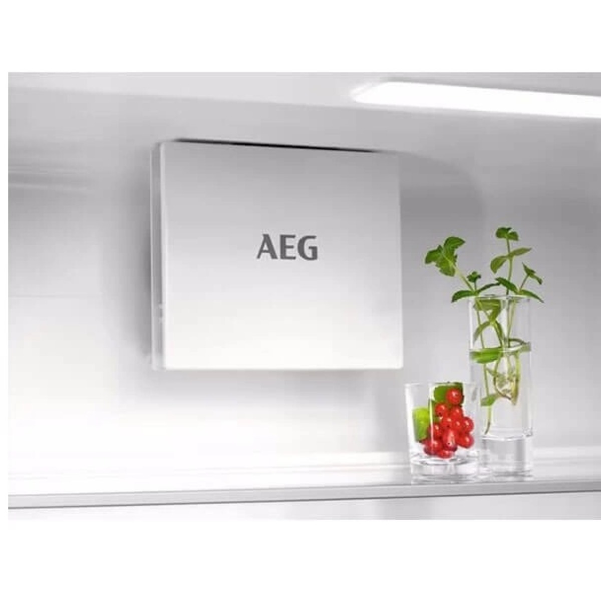 Холодильник AEG TSC7G181ES, белый