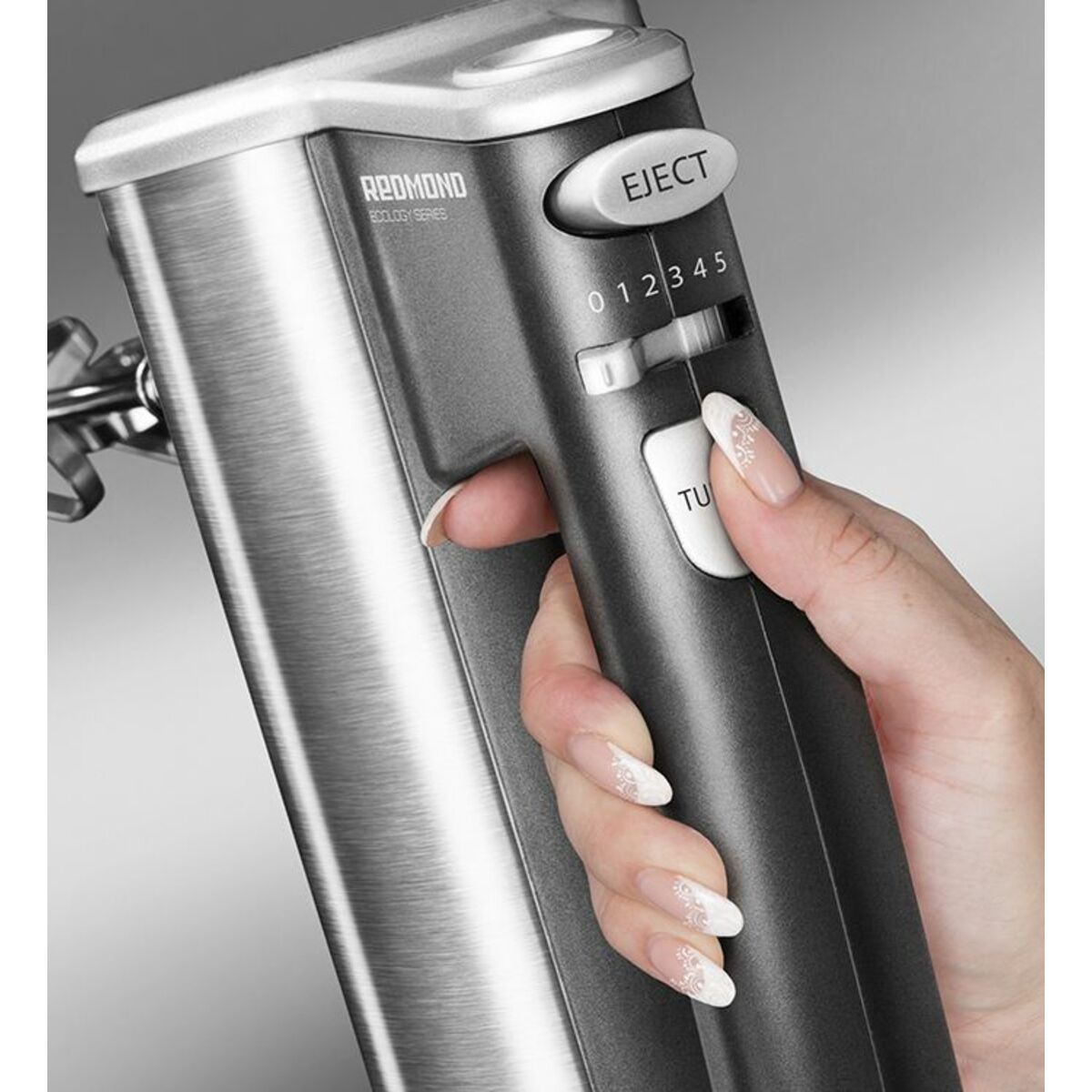 Миксер ручной Redmond RHM-M2104 (Цвет: Silver)