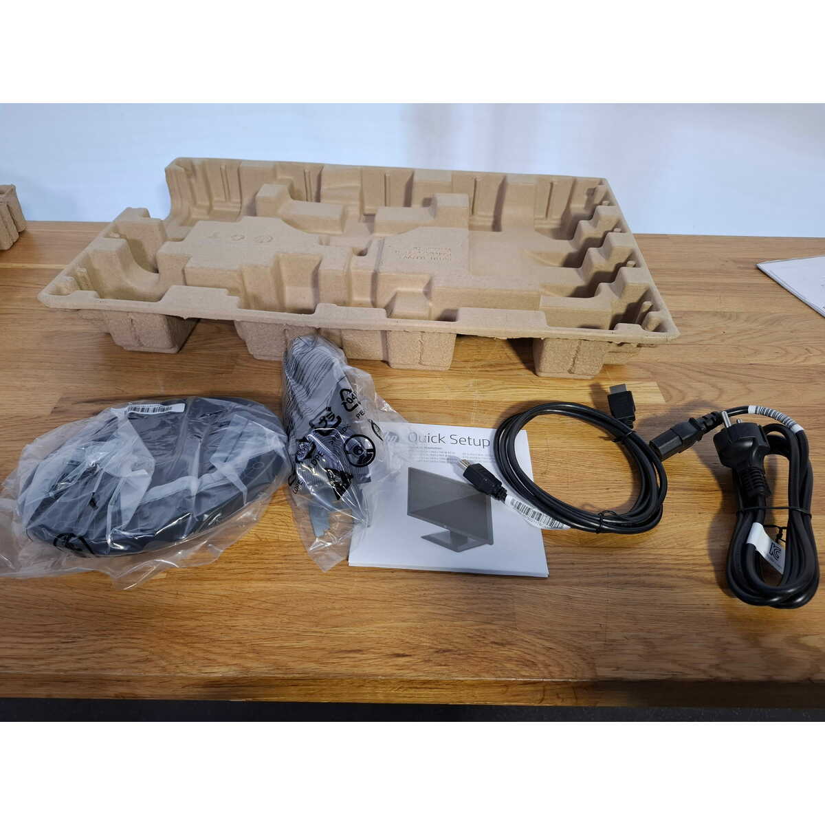 Монитор HP 24