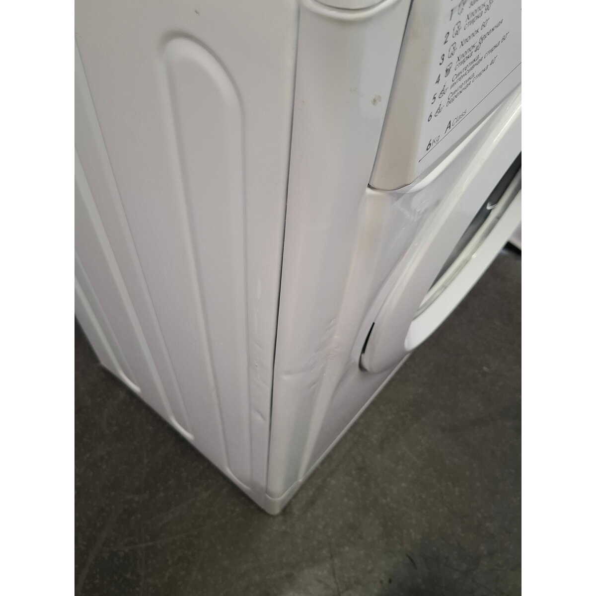 Стиральная машина Indesit IWSC 6105, белый