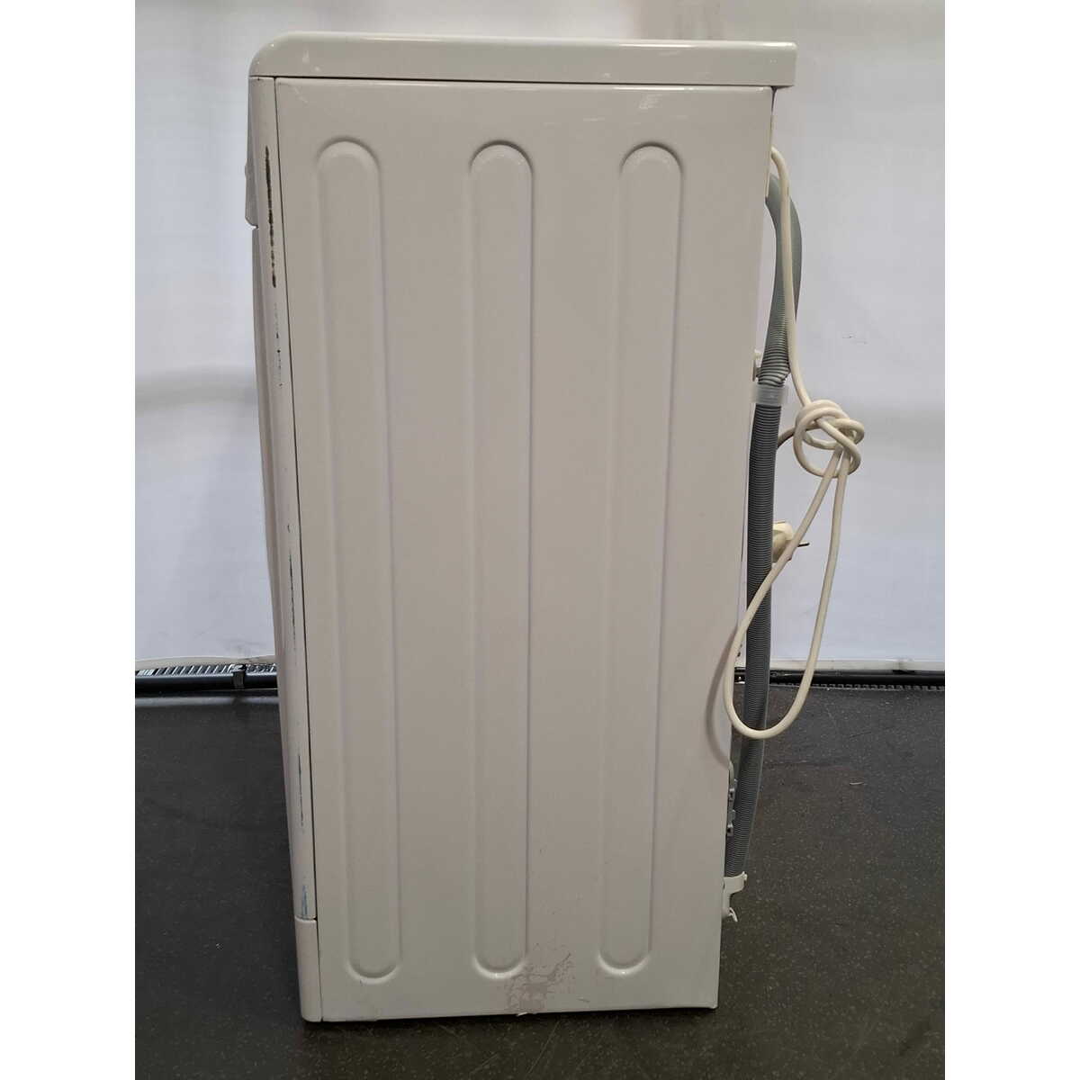 Стиральная машина Indesit IWSC 6105, белый